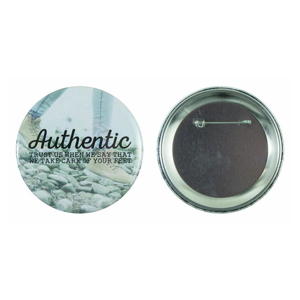 Metallbutton 75mm mit doppelt gesicherter Nadel